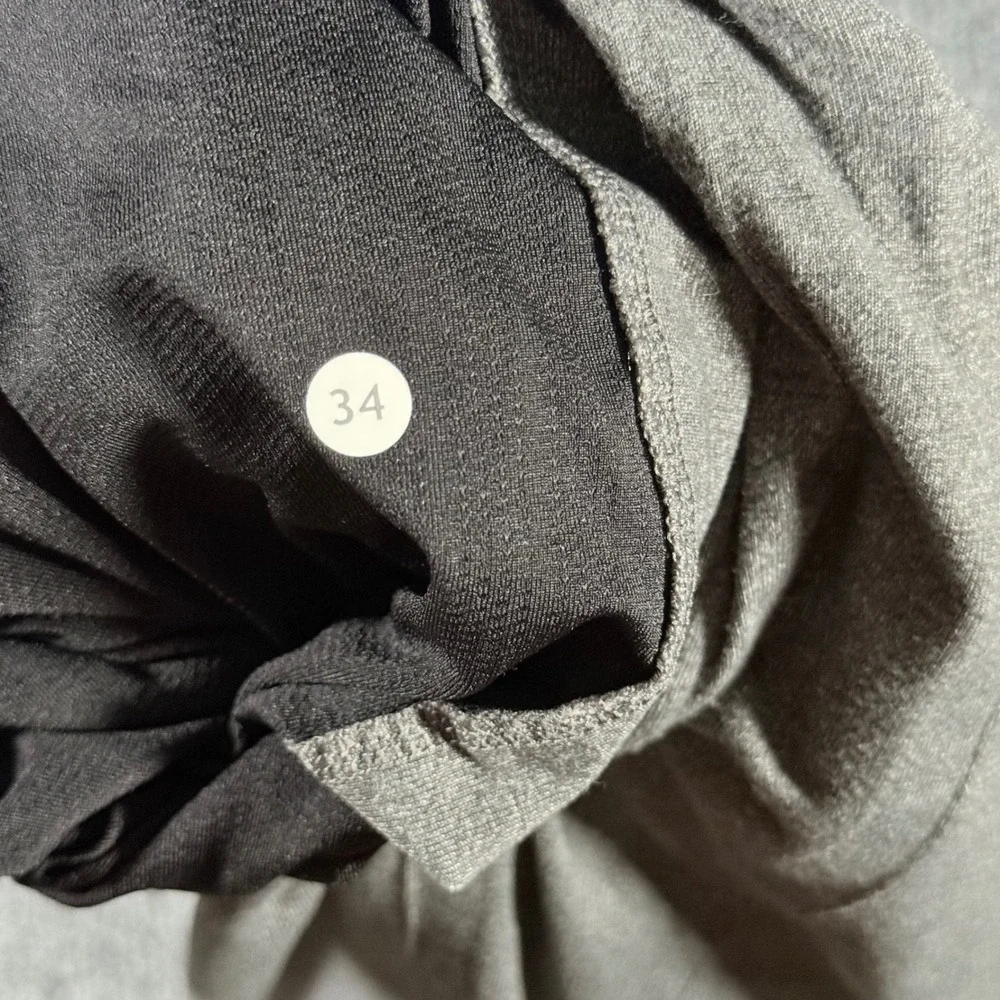 Lululemon Current State Board Shorts Mens 34 Gray Black Swim Trunks Surfing